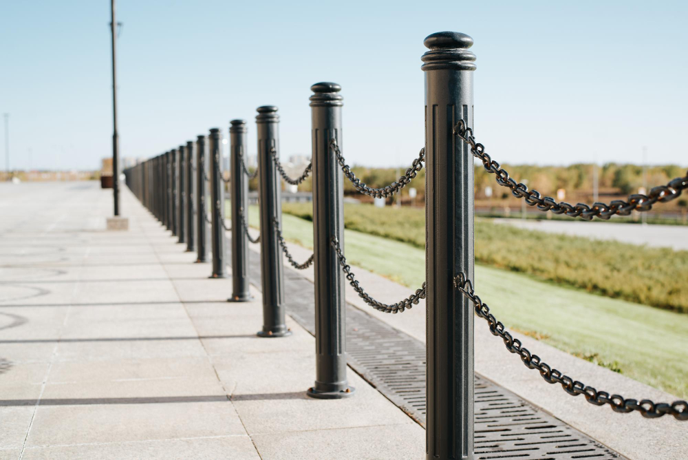Material Choices for Your Iron Fence